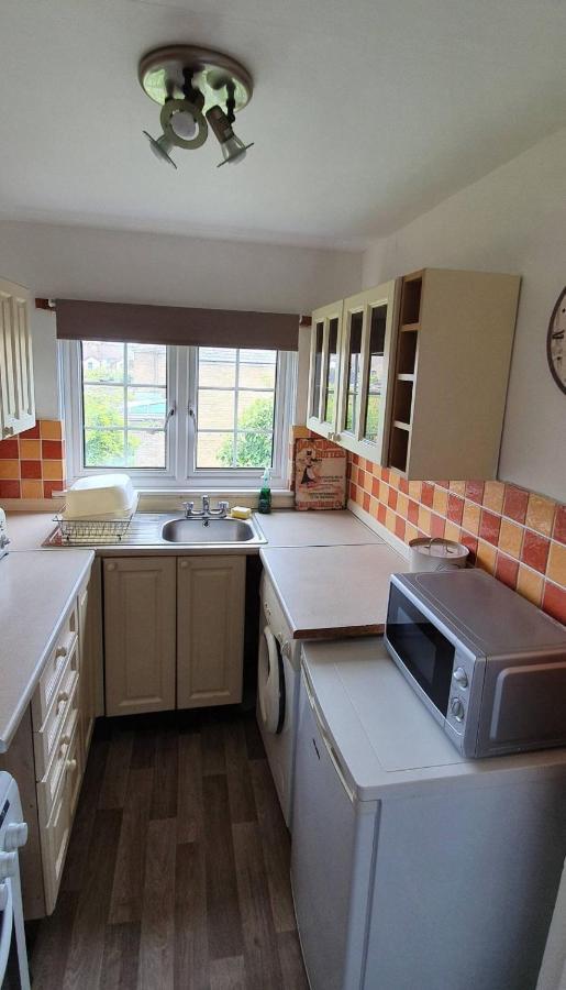 Beautiful 1 Bedroom Cottage With Courtyard. Deal Exterior photo